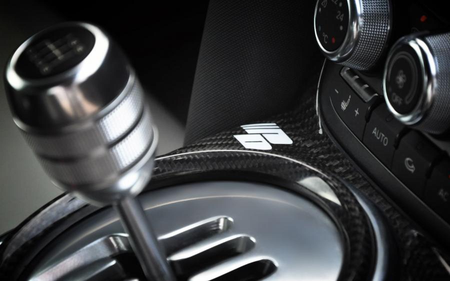 Детали интерьера Audi R8 GT850 by Prior Design 2014 года  (фото 7 из 12)